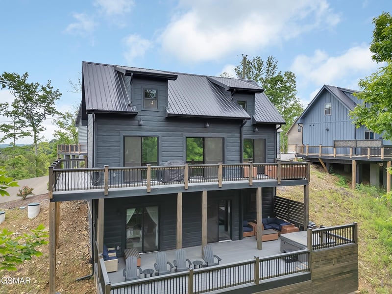1366 Lake Haven Way N, Sevierville, TN 37876