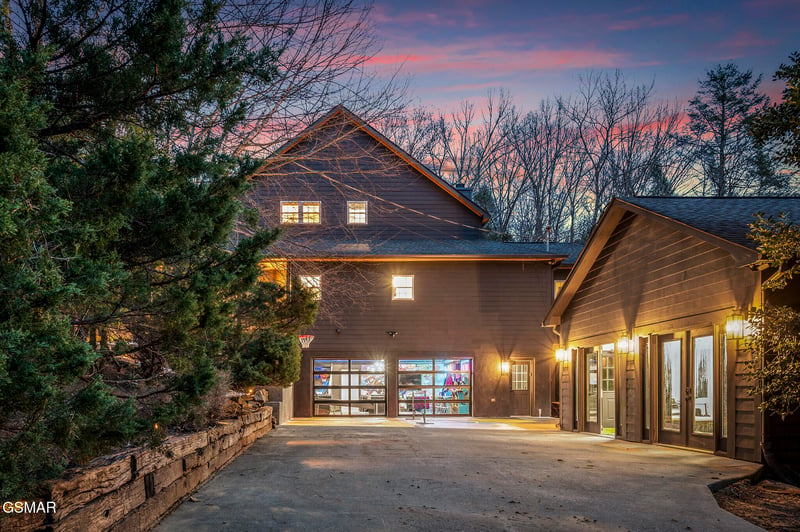 2210 Woodcock Trl, Sevierville, TN 37876