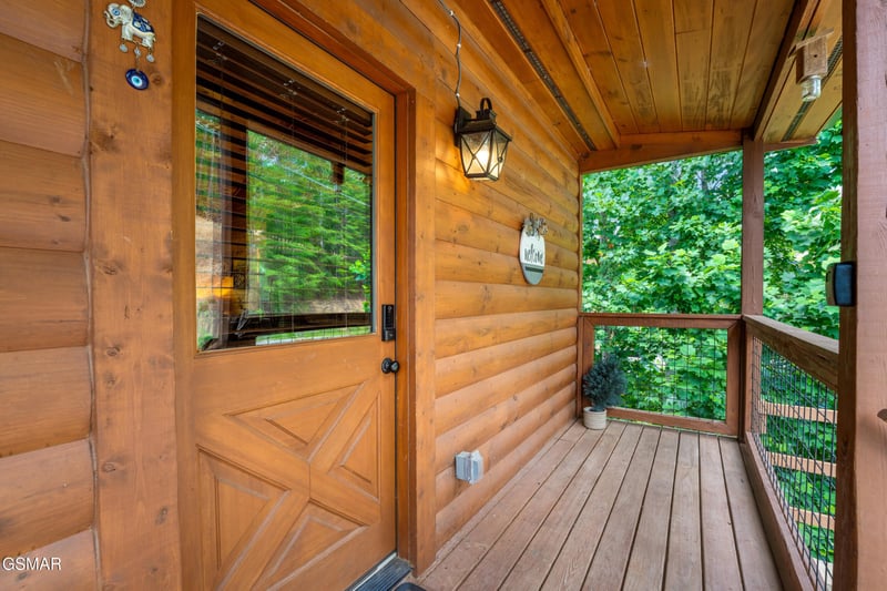 1533 Bear Valley Rd, Sevierville, TN 37876