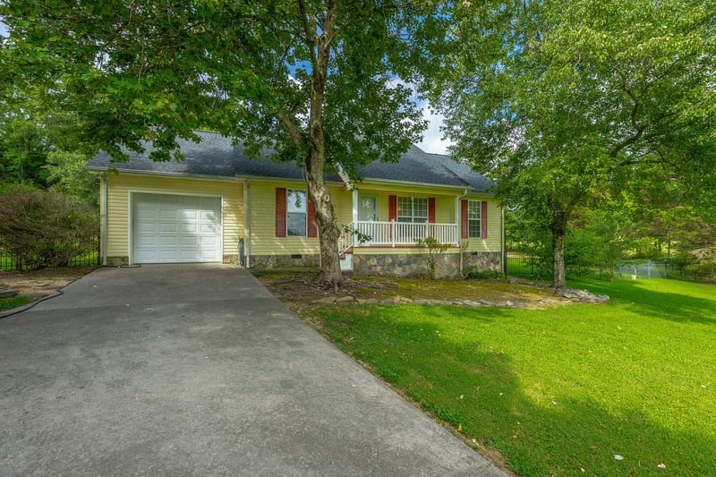 533 Daisy Ln, Chatsworth, GA 30705