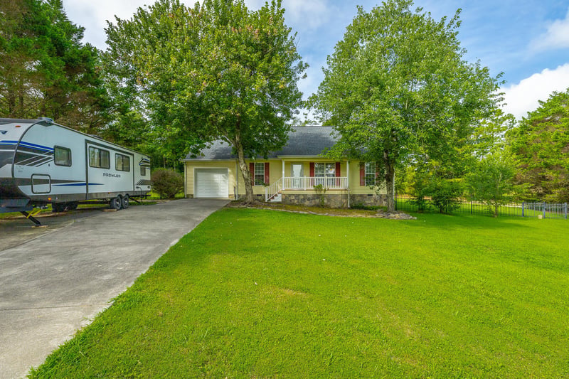 533 Daisy Ln, Chatsworth, GA 30705