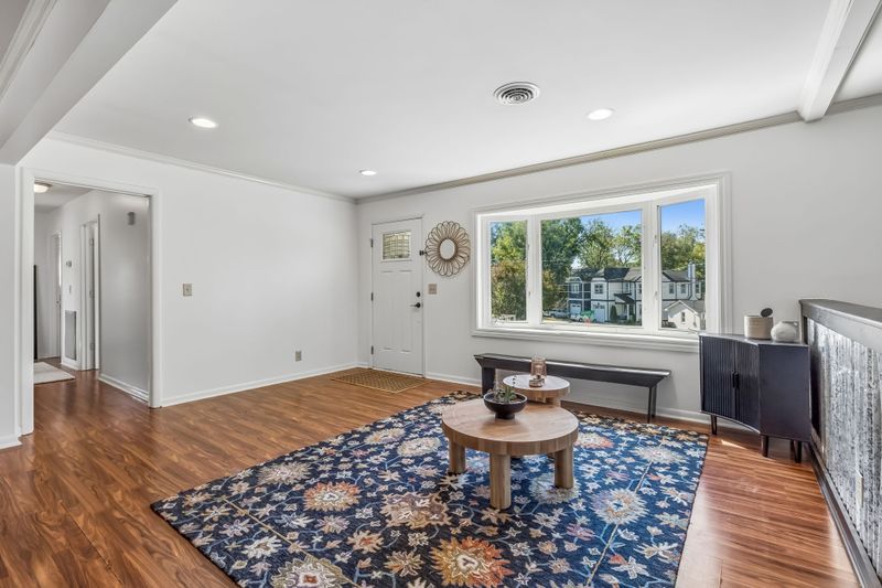 473 Sunliner Dr, Nashville, TN 37209