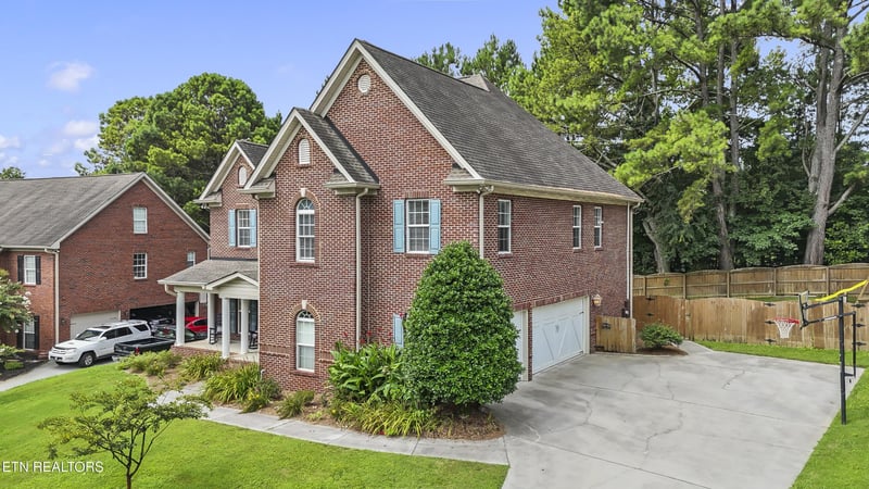 1019 Andover View Ln, Knoxville, TN 37922