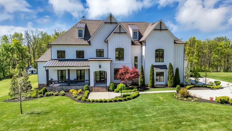5026 Hilltop Ln, College Grove, TN 37046