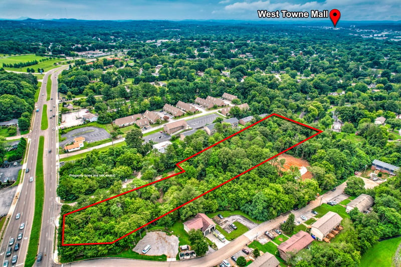 1155 Copperwood Ln, Knoxville, TN 37923