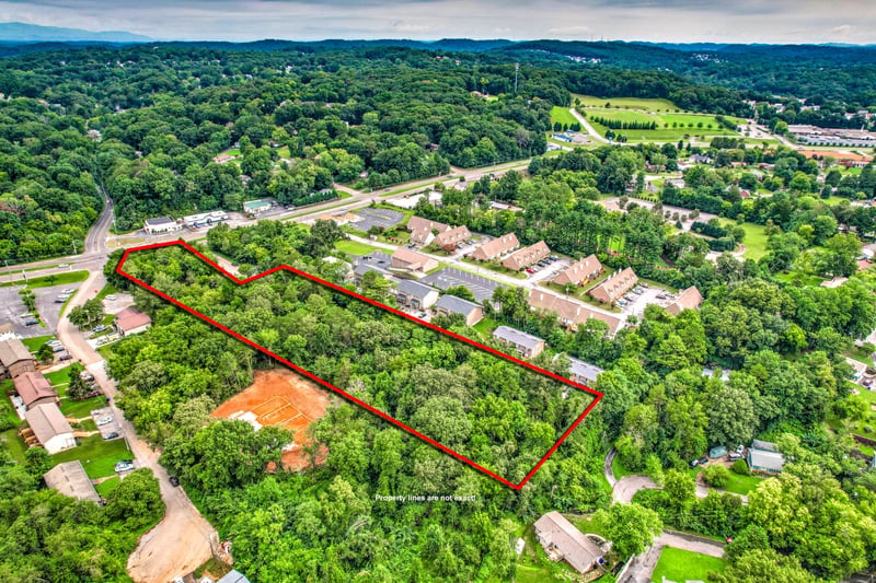 1155 Copperwood Ln, Knoxville, TN 37923