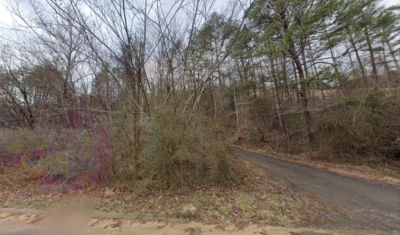 1090 Sharp Hollow Rd, Sevierville, TN 37862