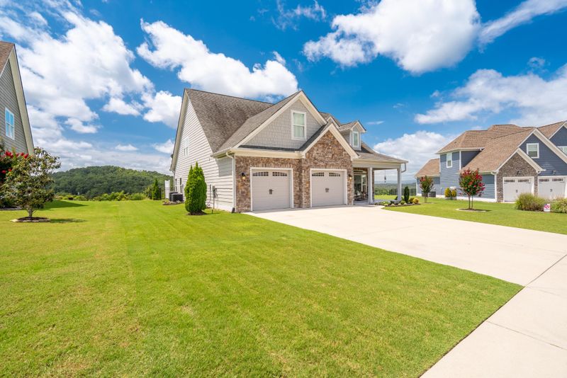 124 Tuscany Village Dr, Ringgold, GA 30736