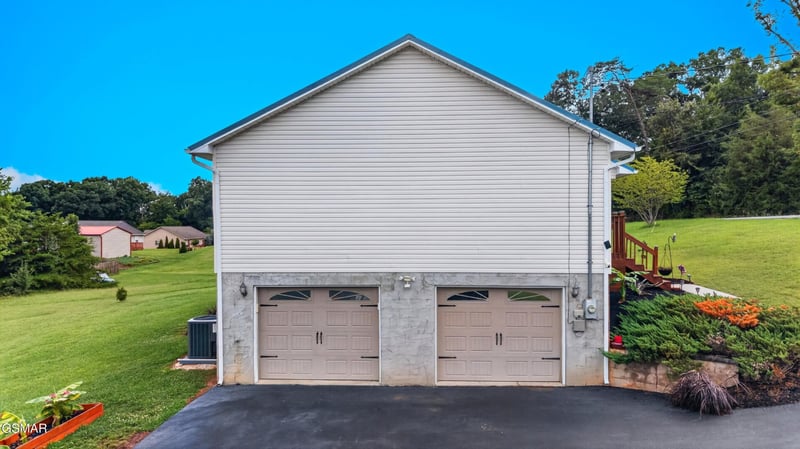 1787 Sand Plant Rd, Sevierville, TN 37876