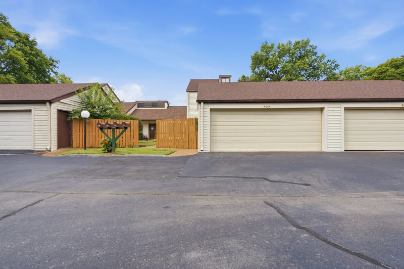 4864 Woodview Dr, Old Hickory, TN 37138