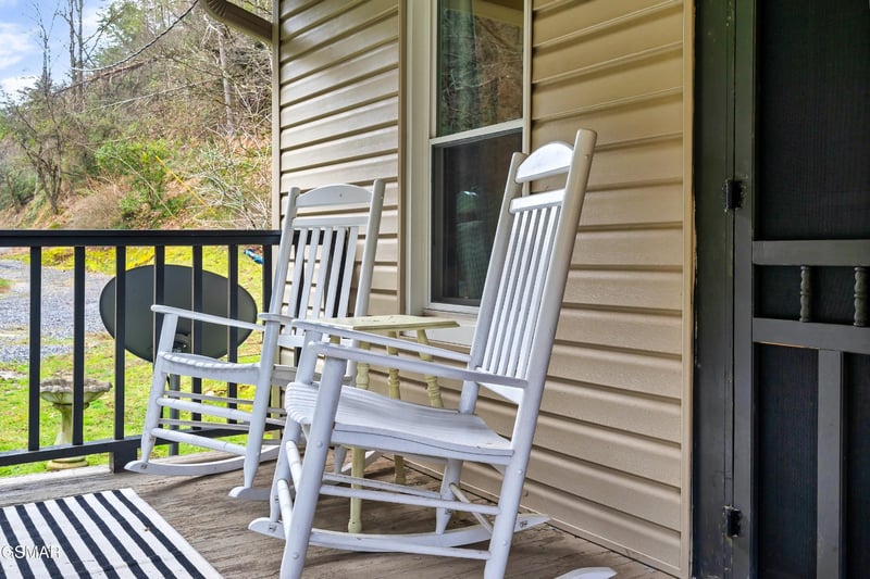 1105 King Branch Rd, Sevierville, TN 37876