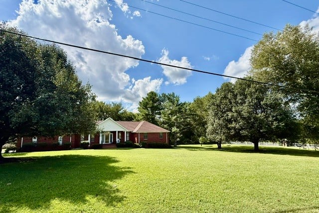 30 Oak Valley Dr, Spring Hill, TN 37174
