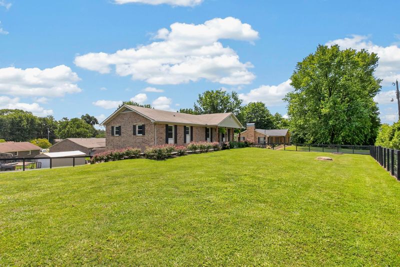 2152 Nashville Hwy N, Columbia, TN 38401