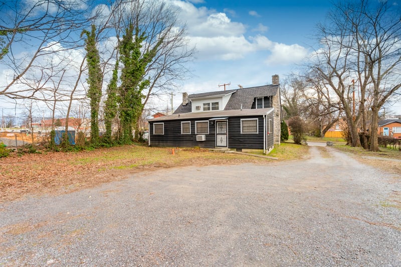 217 Cleveland St, Nashville, TN 37207