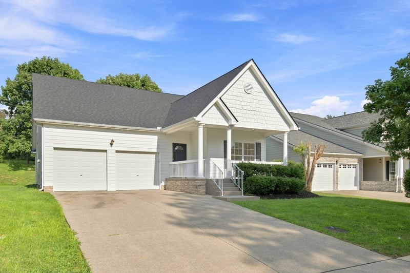 1026 Dunrobin Dr, Franklin, TN 37067
