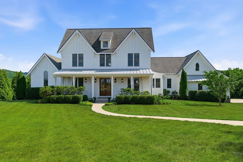 9643 Clovercroft Rd, Nolensville, TN 37135