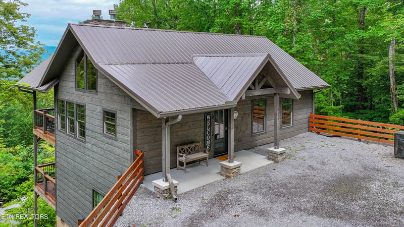 4163 Burning Tree Ln, Sevierville, TN 37862