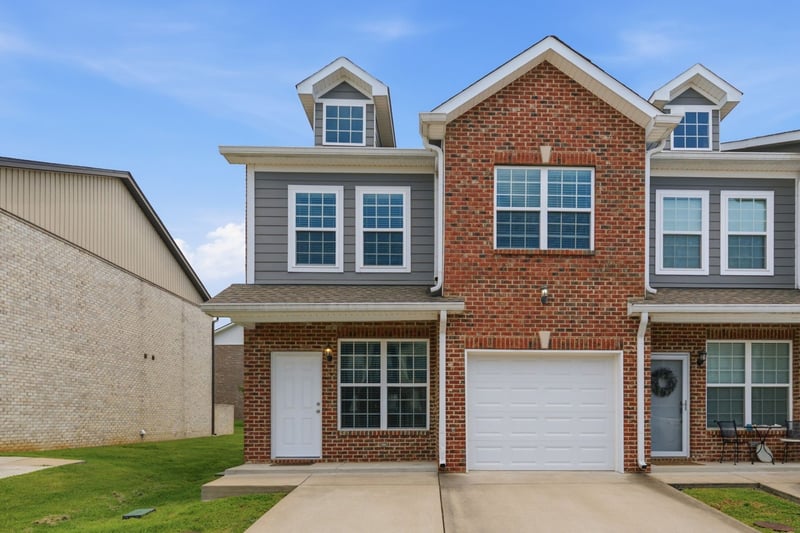 1300 Villa Cir, Lebanon, TN 37090