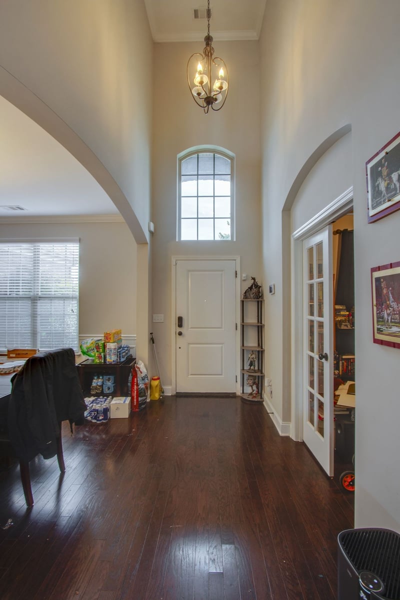 1043 Brixworth Dr, Thompsons Station, TN 37179