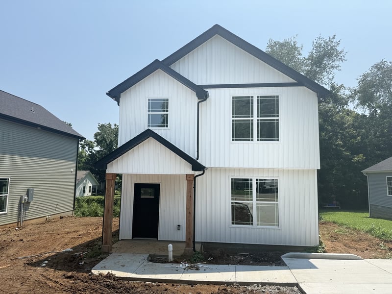 208 15th Ave W, Springfield, TN 37172