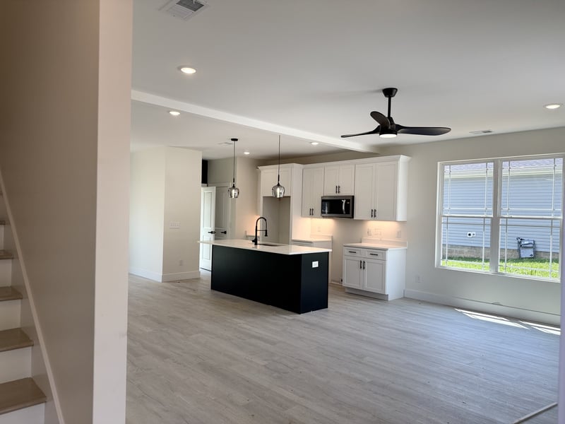 208 15th Ave W, Springfield, TN 37172