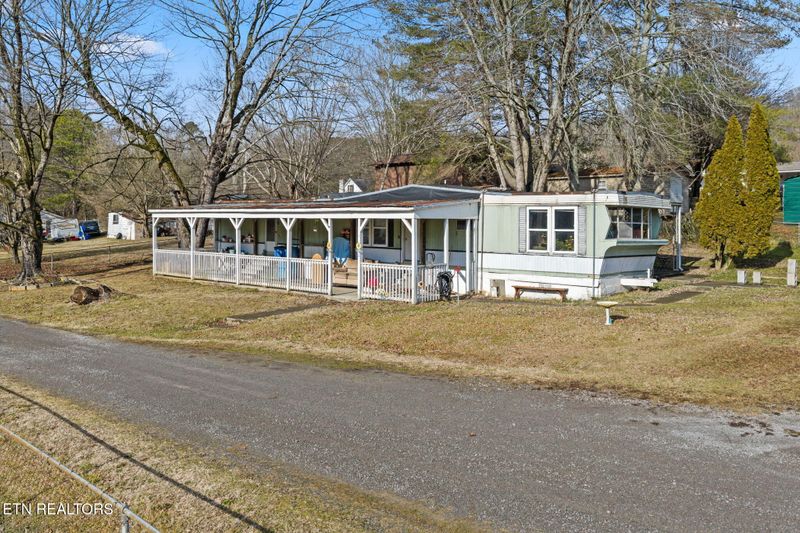 2360 Mynatt Rd, Knoxville, TN 37918