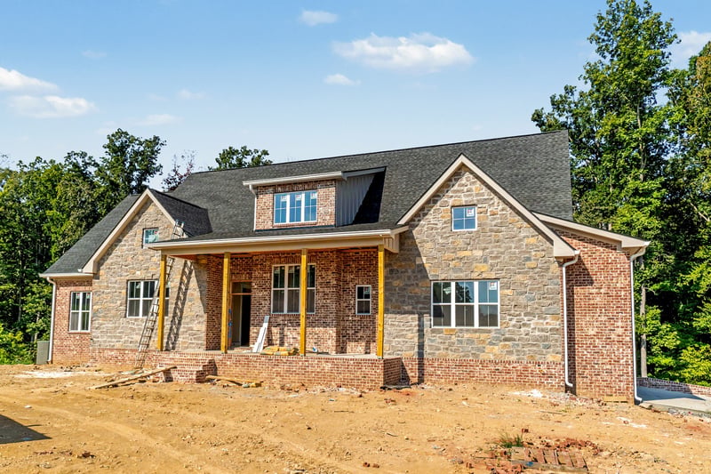 7037 Hall Rd, Greenbrier, TN 37073