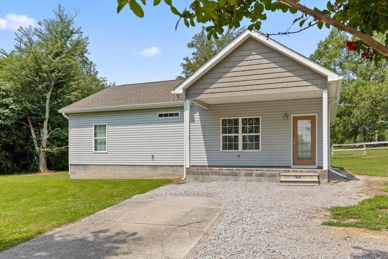 1182 Dedmon Rd, Ringgold, GA 30736