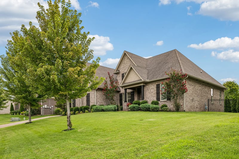 138 Circle Dr, Hendersonville, TN 37075