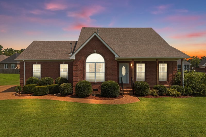 7010 Buffalo Dr, La Vergne, TN 37086