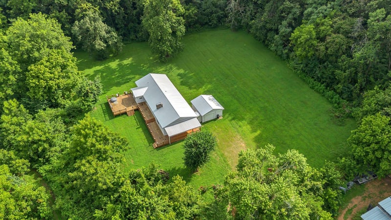 3838 Old State Rd, Hampshire, TN 38461