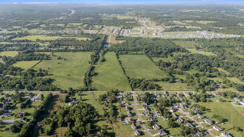 483 Stones River Ln, Murfreesboro, TN 37128
