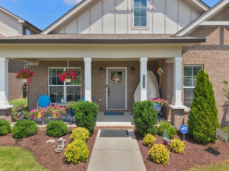 6300 York Dr, Hermitage, TN 37076