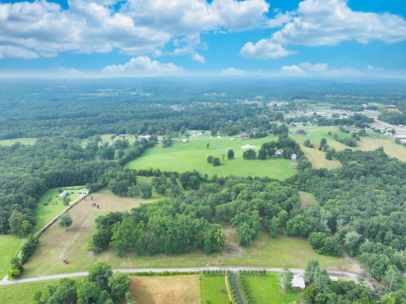 264 Lake Westmoreland Rd Lot 1, Westmoreland, TN 37186
