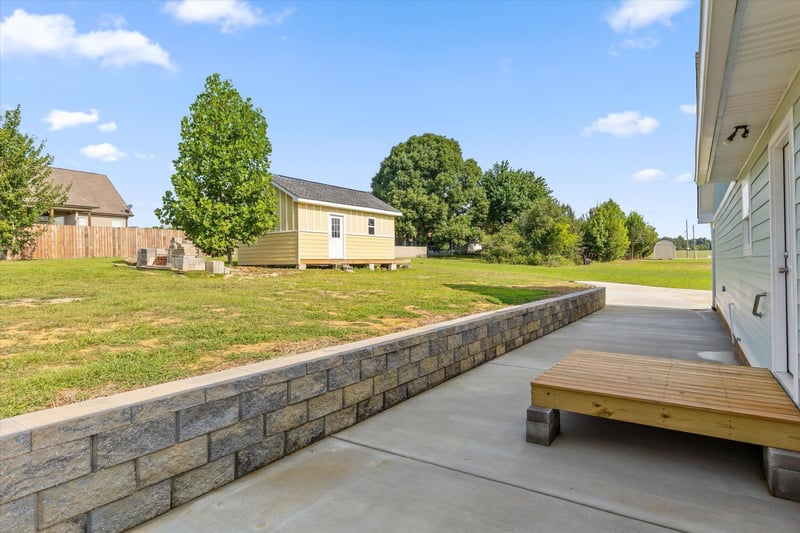 104 Lexington Stop Dr, Rock Spring, GA 30739
