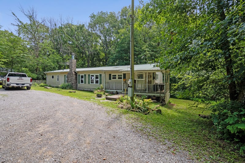 2471 Callis Rd, Lebanon, TN 37090