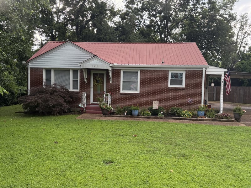 2113 Geneiva Dr, Nashville, TN 37216