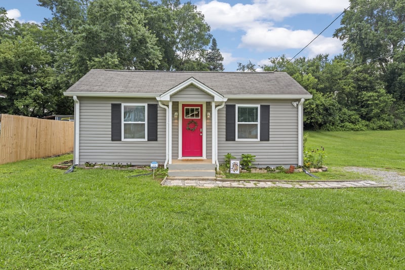 3704 Decatur Dr, Knoxville, TN 37920