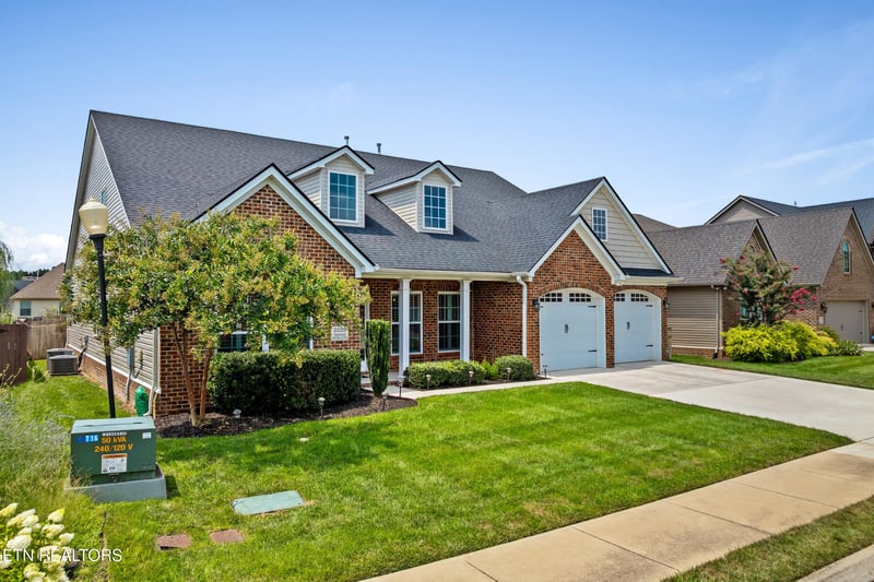 2529 Timber Highlands Ln, Knoxville, TN 37932