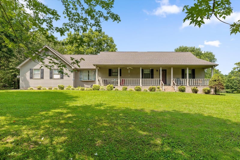 1072 Taylor Broome Rd, Chickamauga, GA 30707