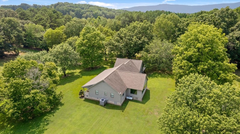 1072 Taylor Broome Rd, Chickamauga, GA 30707