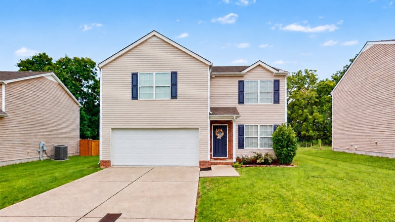 702 Cottoncloud Dr, Lebanon, TN 37090