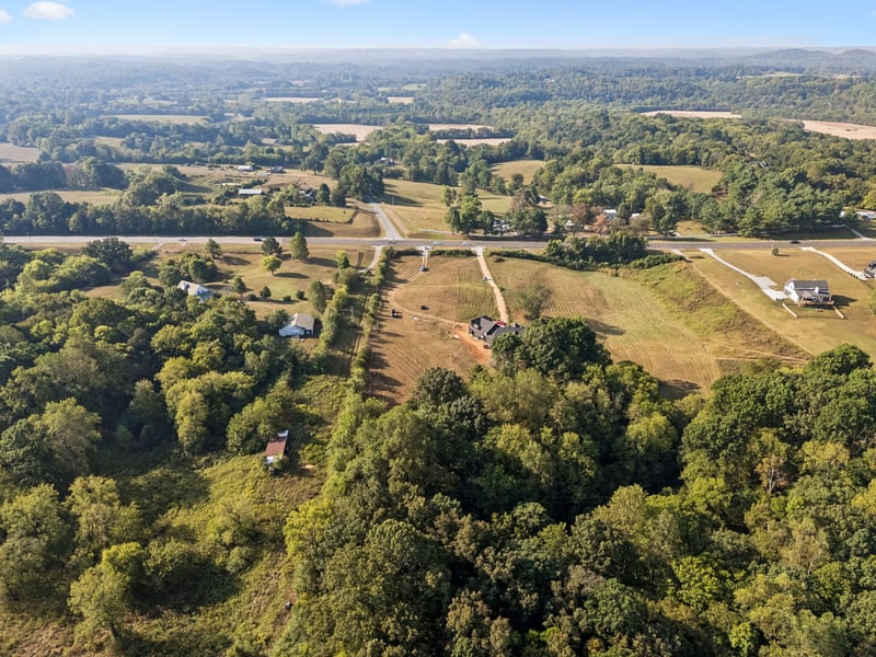 1929 New Lewisburg Hwy, Columbia, TN 38401