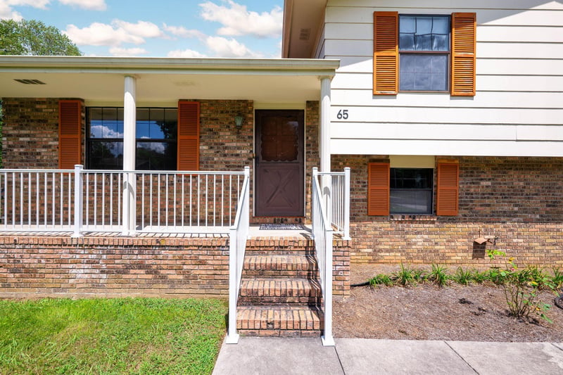 65 Mitchell Ln, Rossville, GA 30741
