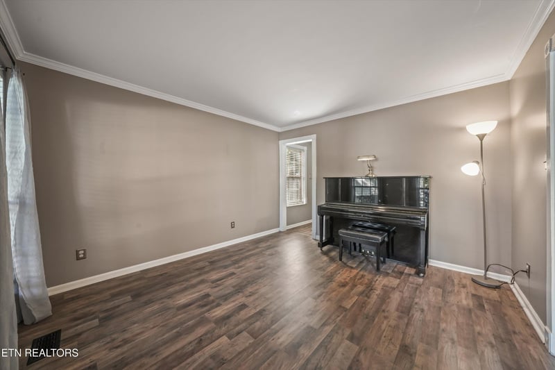 9904 Locklear Way, Knoxville, TN 37931
