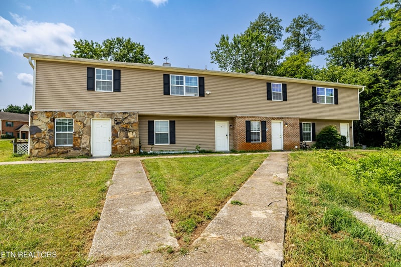 9125 Nw Cedarpark Ln, Knoxville, TN 37923