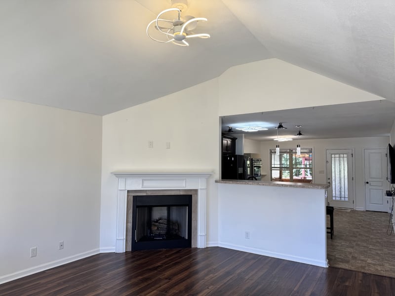 222 Hillview Way, Springfield, TN 37172