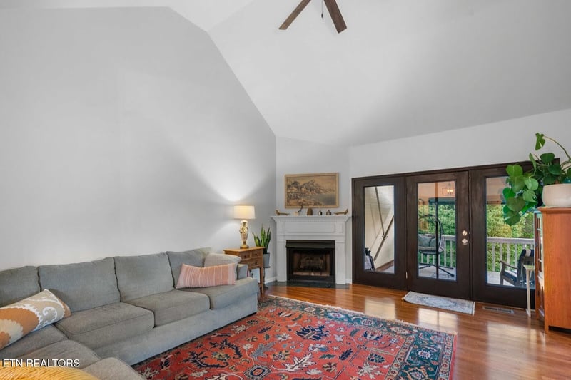 219 Twinleaf Ln, Knoxville, TN 37920