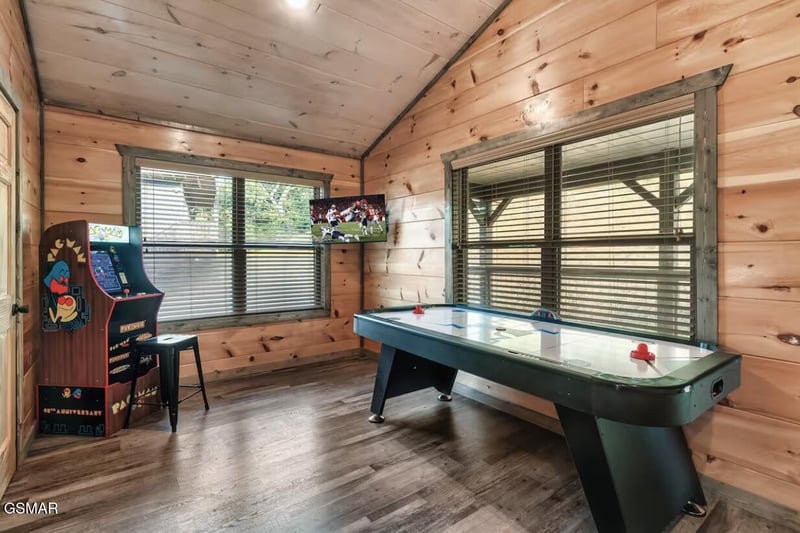 1654 Veterans Blvd #14, Sevierville, TN 37876