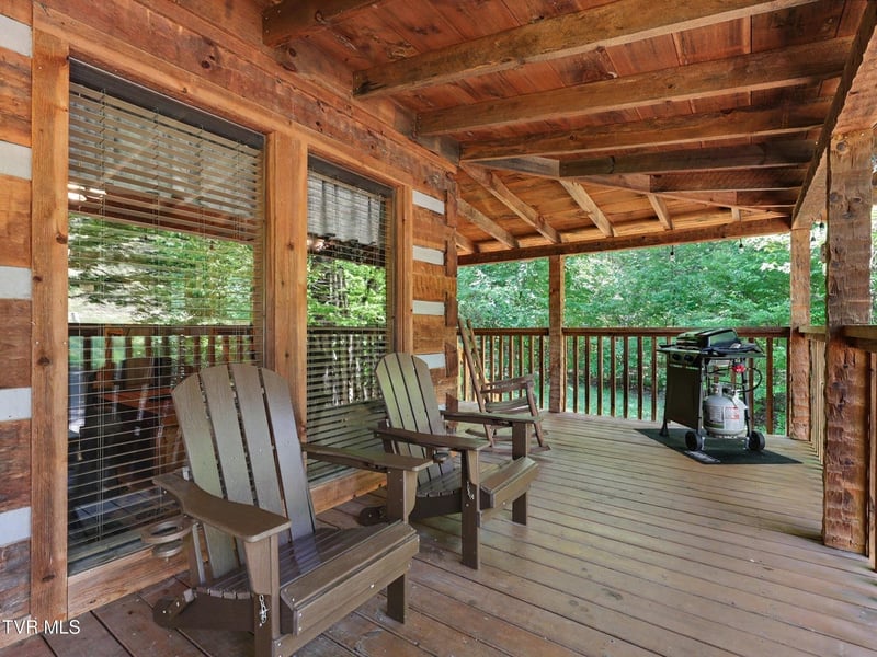 1561 Jobey Green Hollow Rd, Sevierville, TN 37876